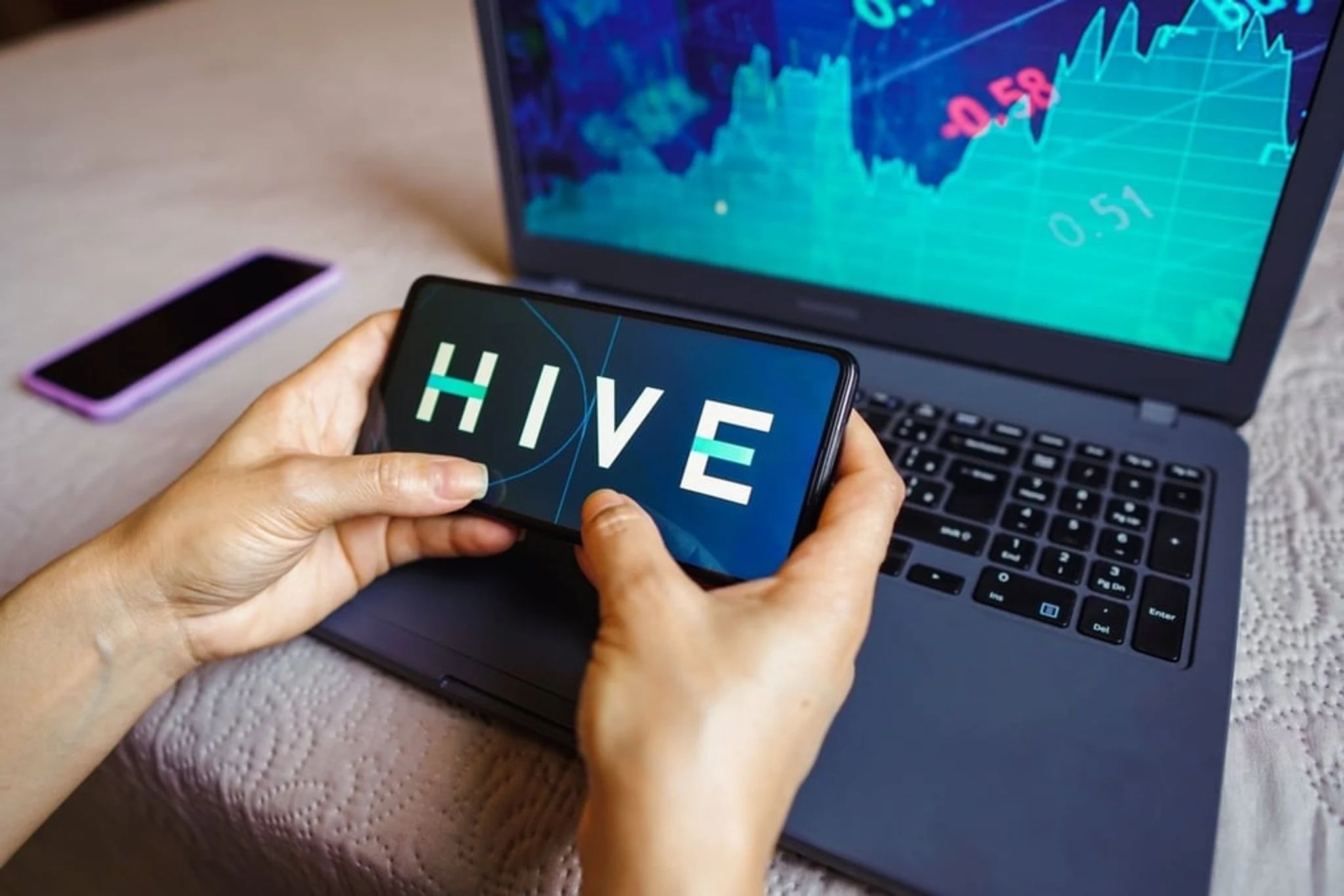 Qu'est-ce qui se passe avec l'action numérique de HIVE le mardi? | Benzinga France