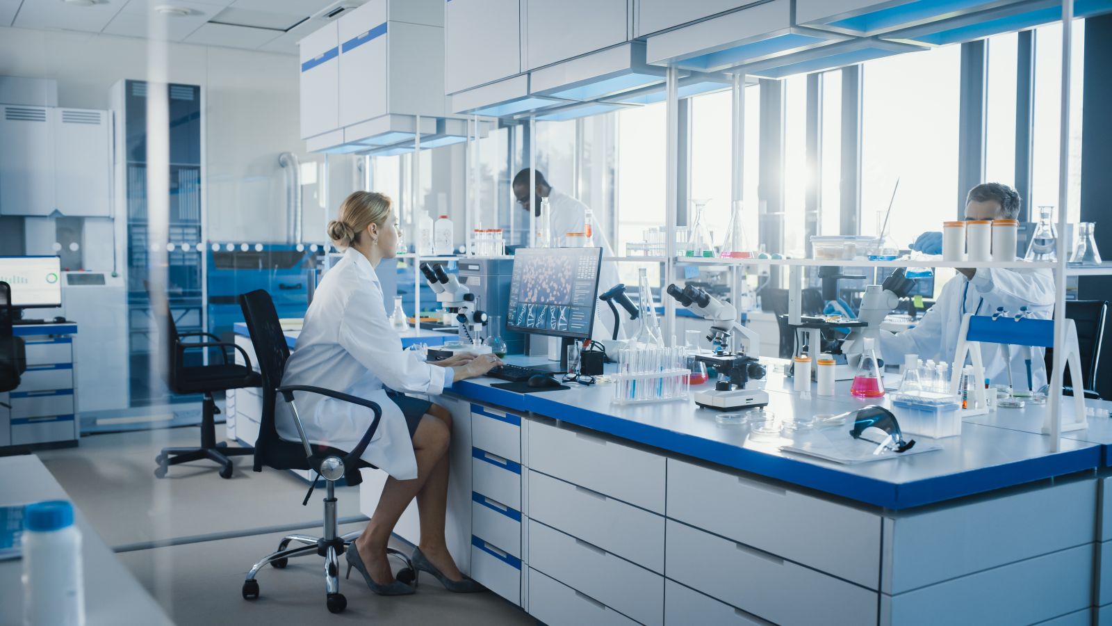 HIMS Stock Sinks as FDA Gives Hims & Hers Peptide the Cold Shoulder