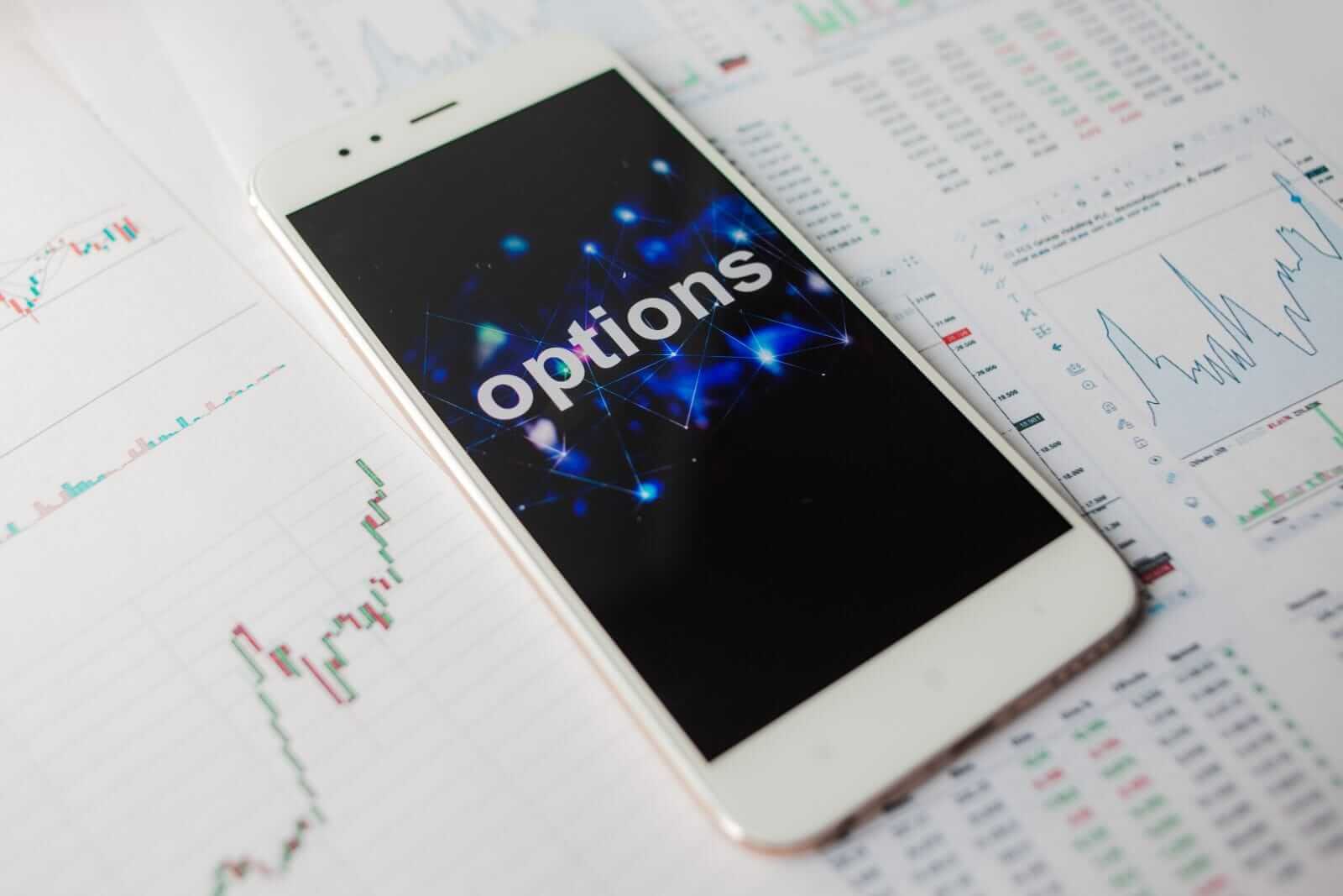 Palantir Earnings Play: Profiting from Volatility with a Naked Put