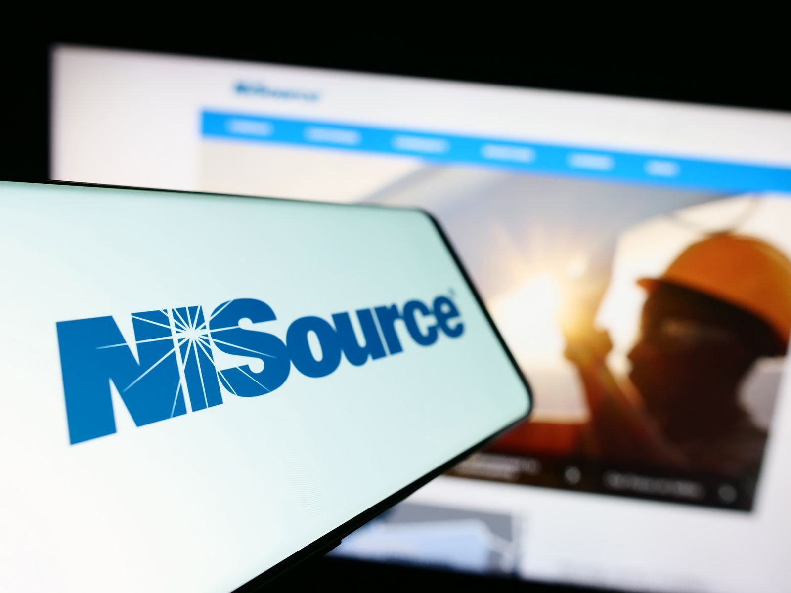 NiSource Stock Outlook: Is Wall Street Bullish or Bearish?