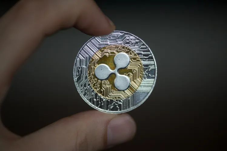 XRP Whale Outflows Continue On Binance — What’s Happening?