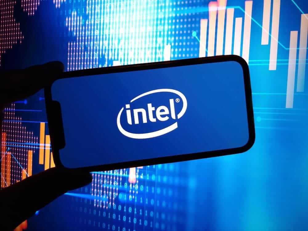 Why Should You Buy Intel Stock in Q2? According to This Analyst, It's Critical for the 'American Way of Life'