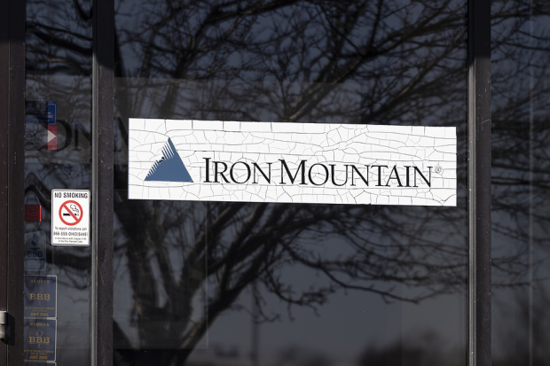Should Iron Mountain Stock Be in Your Portfolio Ahead of Q1 Earnings?