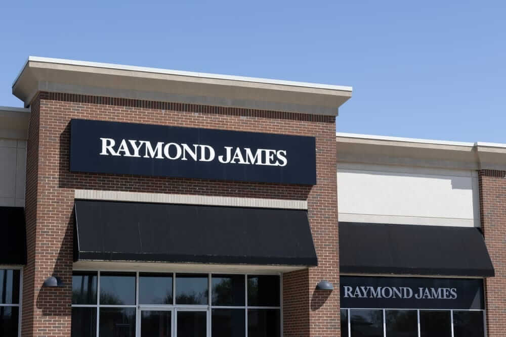 What Are Wall Street Analysts' Target Price for Raymond James Stock?