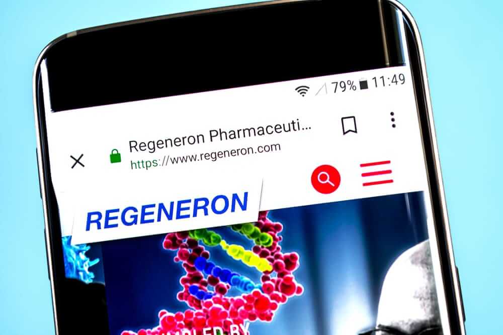 Are Wall Street Analysts Predicting Regeneron Pharmaceuticals Stock Will Climb or Sink?