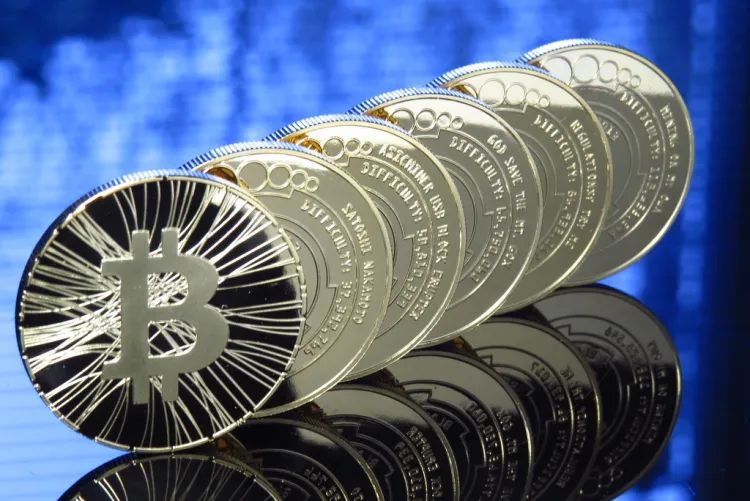 Bitcoin Bottom In? 2 Key Resistance Zones To Monitor – Analyst