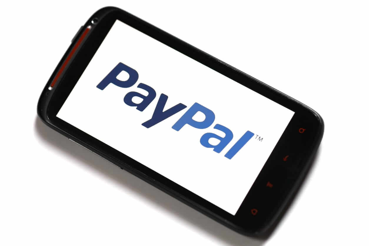 PayPal Stock: Is PYPL Underperforming the Financial Services Sector?