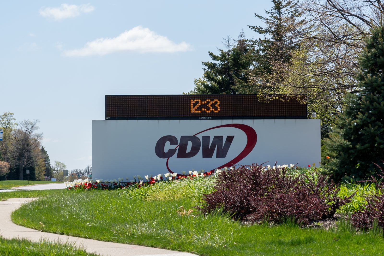 What Are Wall Street Analysts' Target Price for CDW Corporation Stock?