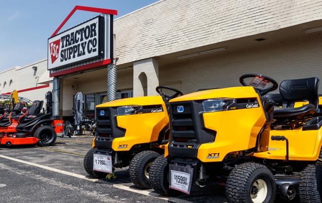 Tractor Supply Q2 Earnings & Sales Miss Estimates, Comps Drop 1.5%