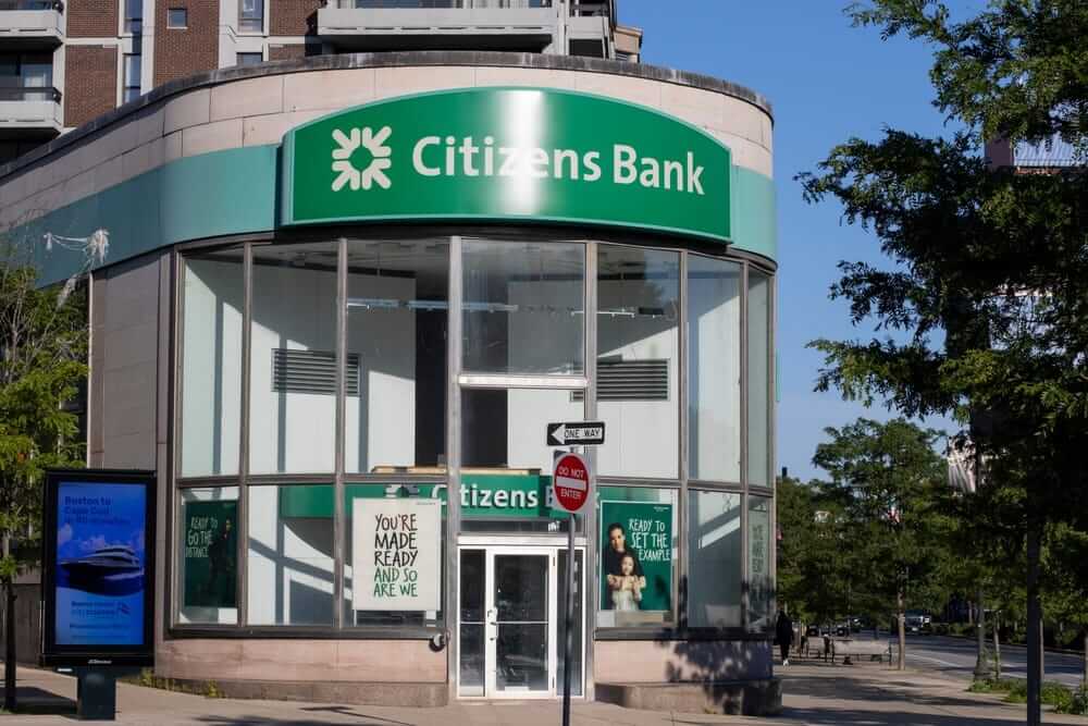 Citizens Financial Stock Outlook: Is Wall Street Bullish or Bearish?