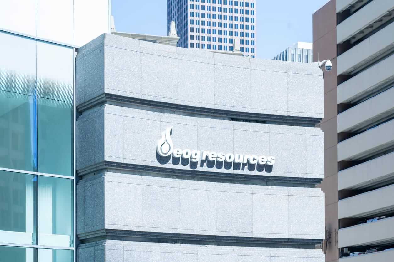 EOG Resources Stock: Is EOG Underperforming the Energy Sector?