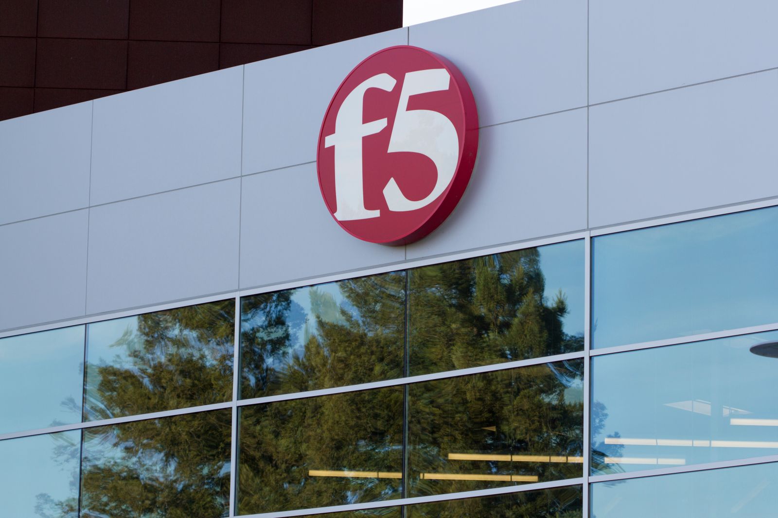 How Is F5's Stock Performance Compared to Other Software - Infrastructure Stocks?