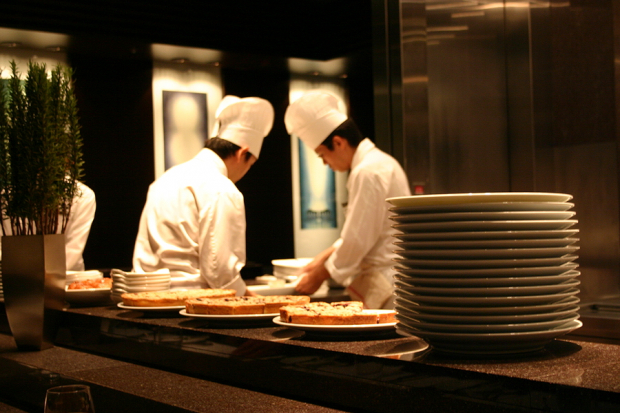 McDonald's vs. Domino's: Which Stock Has Better Growth Prospects?