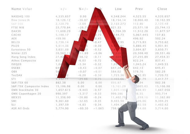 Alternative Managers Shares Slip as Cliffwater Redemption Fears Mount 