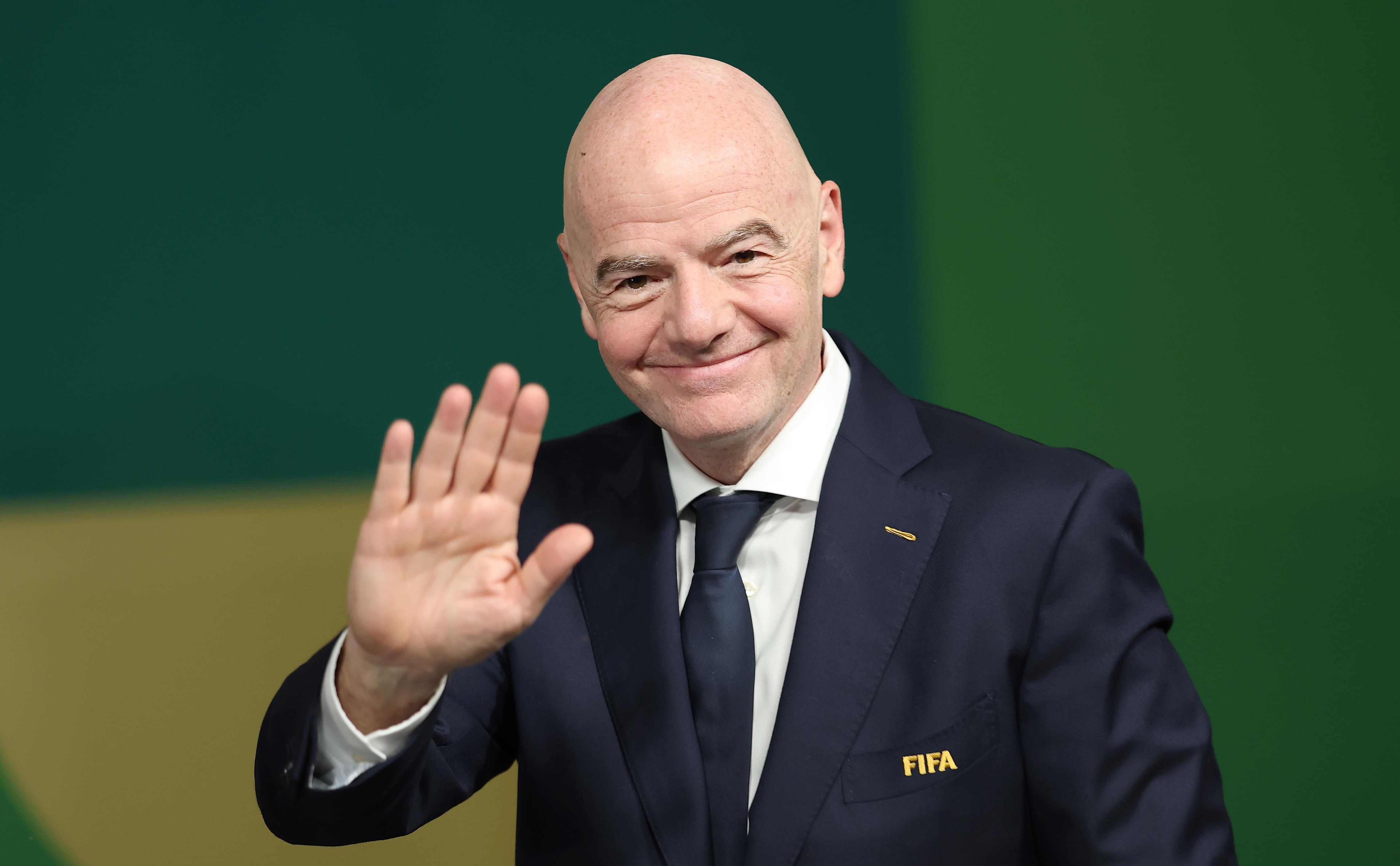 Инфантино ответил на критику питьевых пауз на чемпионате мира-2026