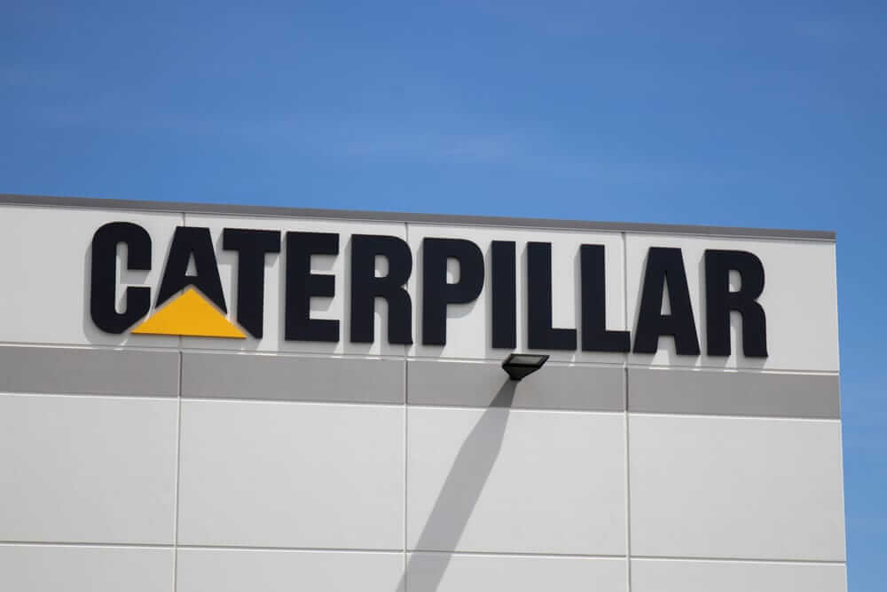 Is Caterpillar Stock Outperforming the Nasdaq?