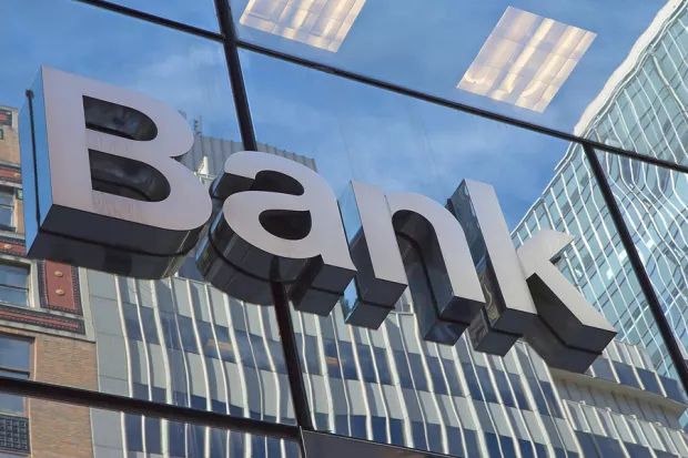 JPMorgan vs. Truist: Which Bank Stock Belongs in Your Portfolio?