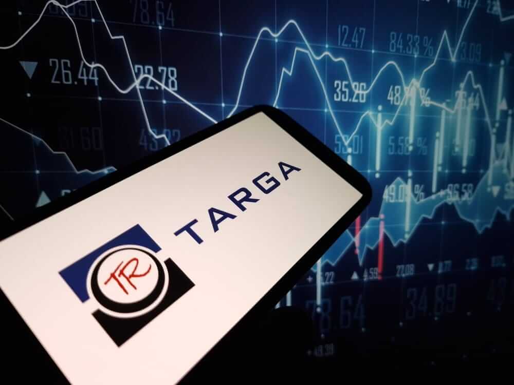 Are Wall Street Analysts Predicting Targa Resources Stock Will Climb or Sink?