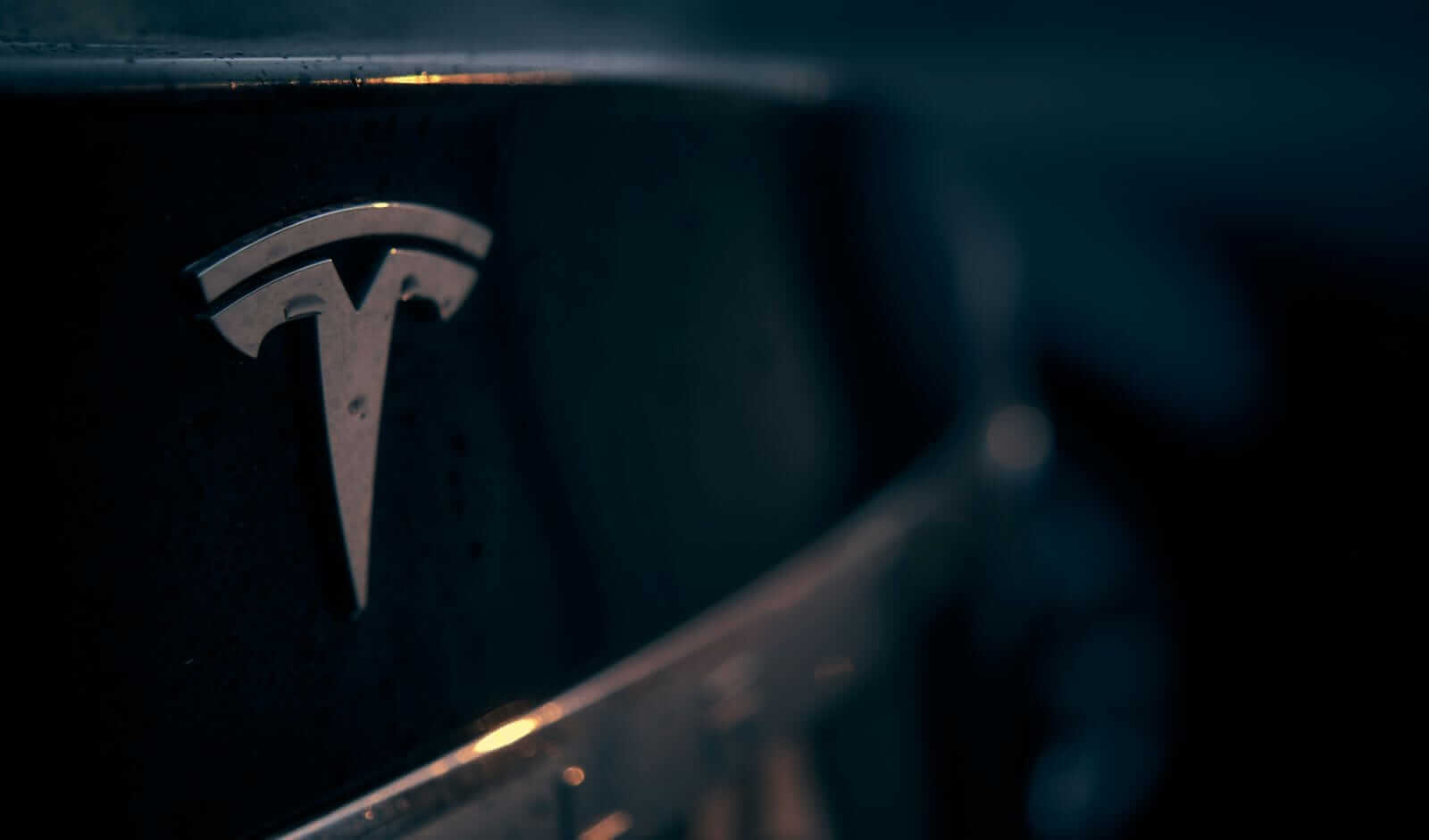 Vanda Research Says Retail Investors are Buying the Tesla Stock Dip. Should you?
