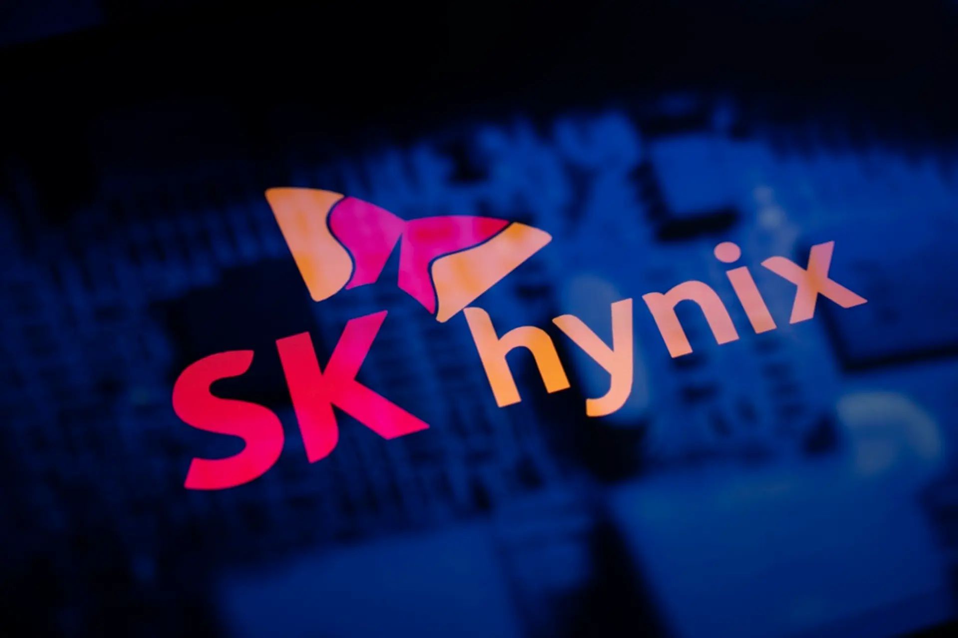 SK하이닉스, 프리마켓서 또 하한가 체결…시초가 논란 재점화 [종목+]