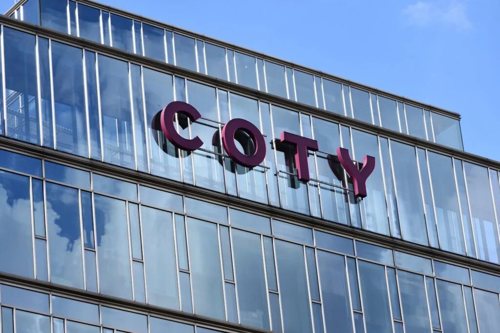 Coty, Bilibili, Canadian Solar And Other Big Stocks Moving Lower In Thursday's Pre-Market Session - Bilibili (NASDAQ:BILI), Coty (NYSE:COTY)
