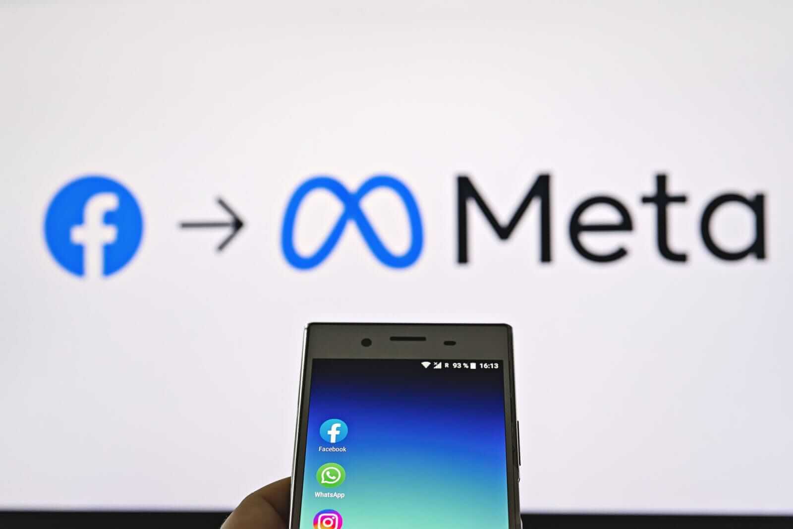 Meta Is Facing a Perfect Storm as Child Safety and AI Strategy Concerns Pull Down META Stock