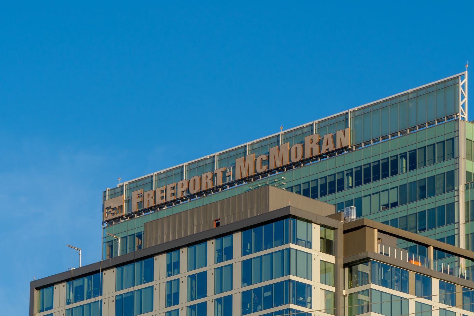 Do Wall Street Analysts Like Freeport-McMoRan Stock?