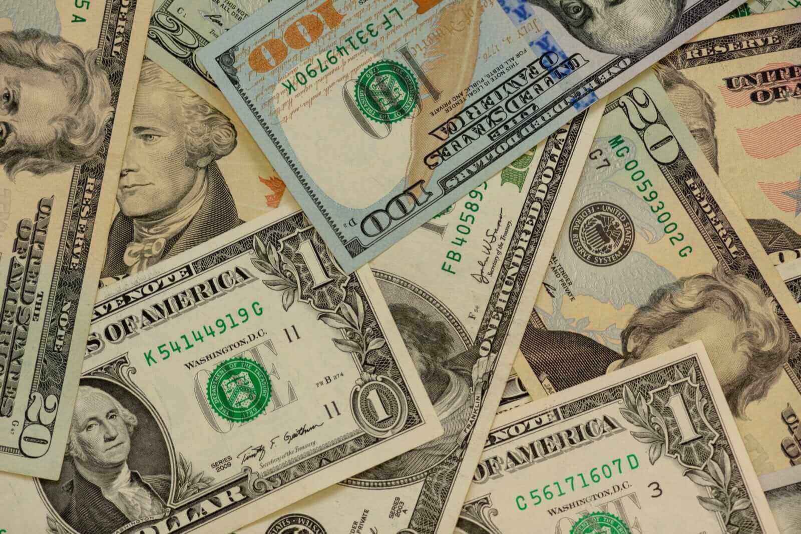 Dollar Posts 1-week High on Positive US Economic Reports