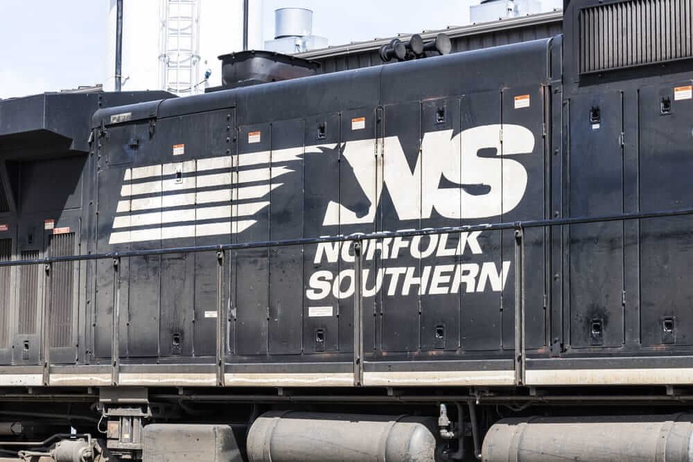 Norfolk Southern Stock Outlook: Is Wall Street Bullish or Bearish?