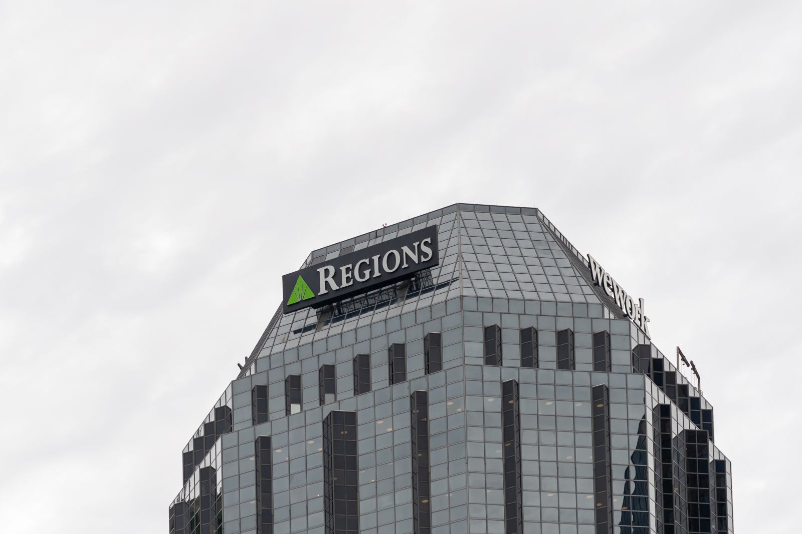 Is Regions Financial Stock Underperforming the S&P 500?