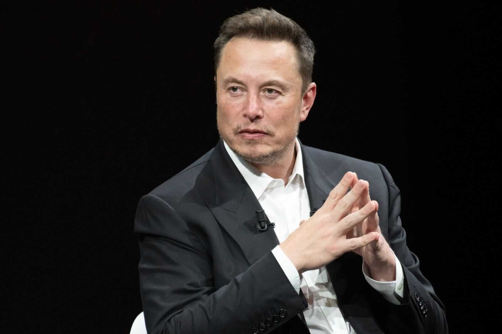 Tesla Is Finally Getting Ready to Demo a Flying Roadster. It May Not Stop the Sell-Off in TSLA Stock.