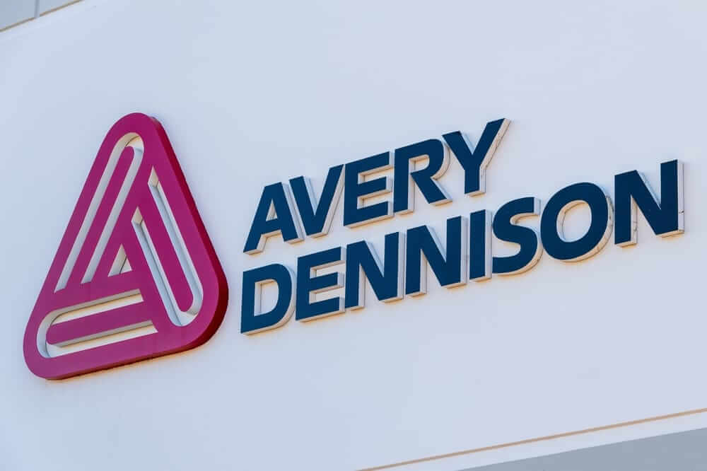 Are Wall Street Analysts Predicting Avery Dennison Stock Will Climb or Sink?