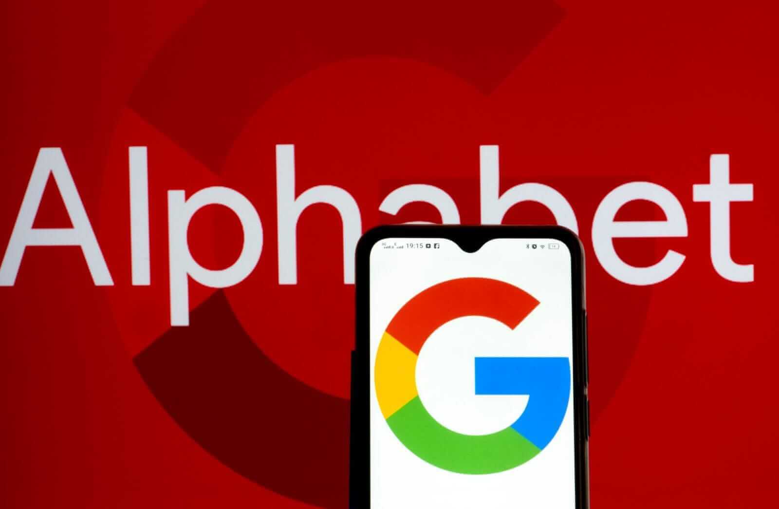 As GOOG Stock Approaches $400, Look Out for Pressure Below