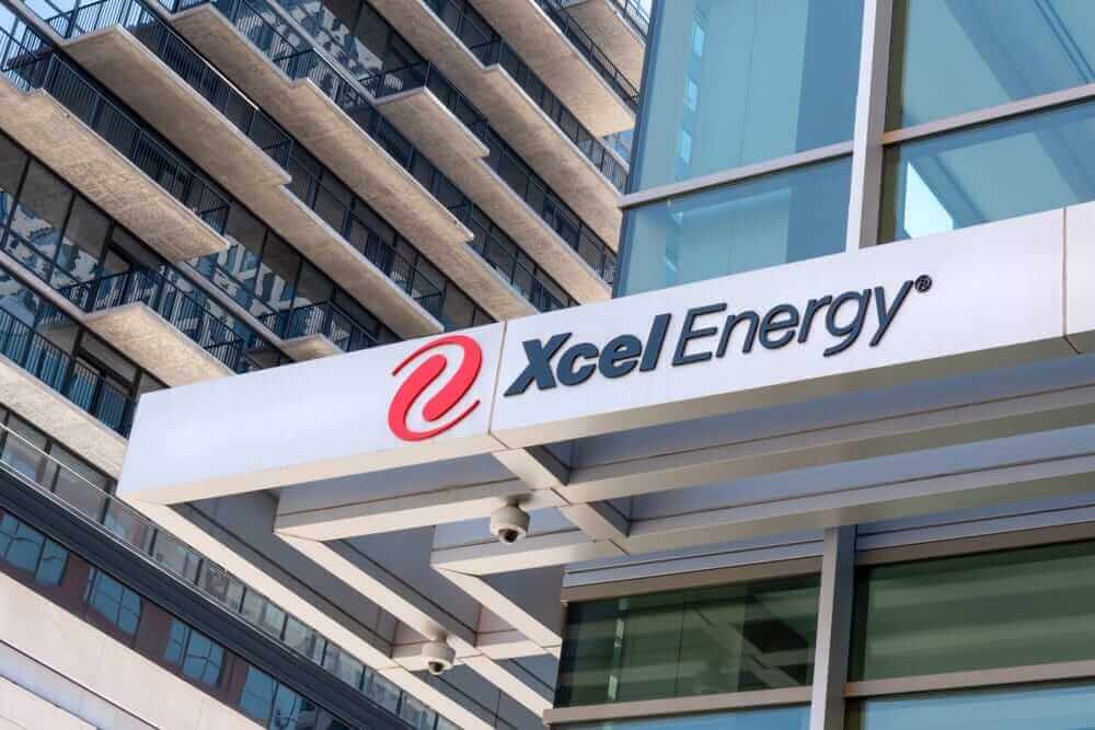 Are Wall Street Analysts Predicting Xcel Energy Stock Will Climb or Sink?