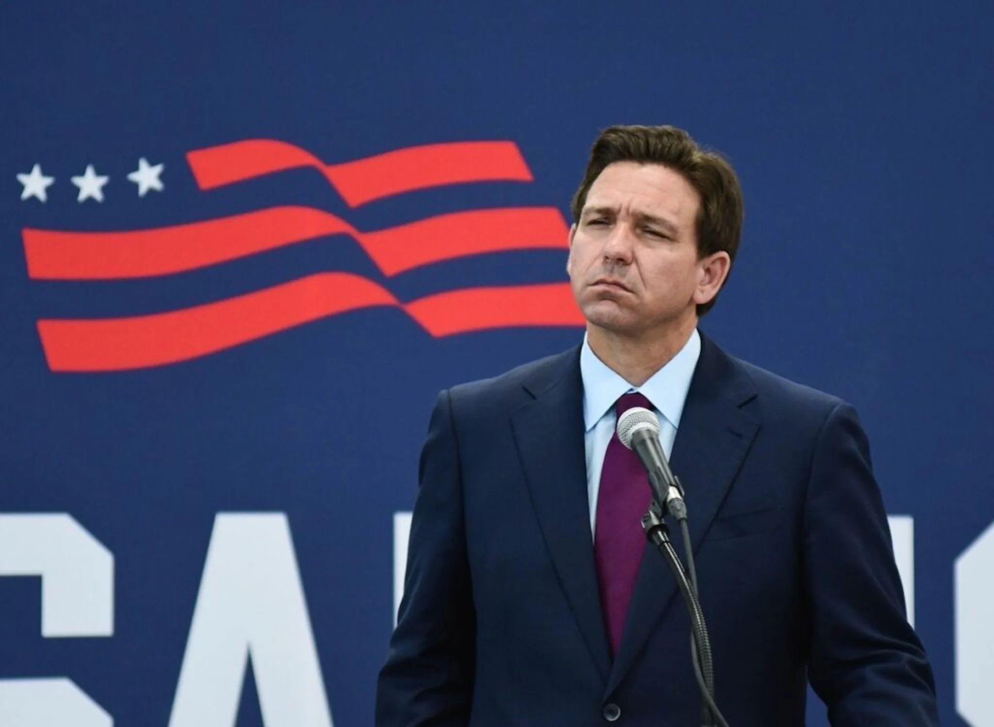 Ron DeSantis blâme l'instabilité du dollar alors que l'argent atteint des niveaux record : Si les États-Unis avaient une "monnaie stable", l'argent ne battrait pas de nouveaux records | Benzinga France