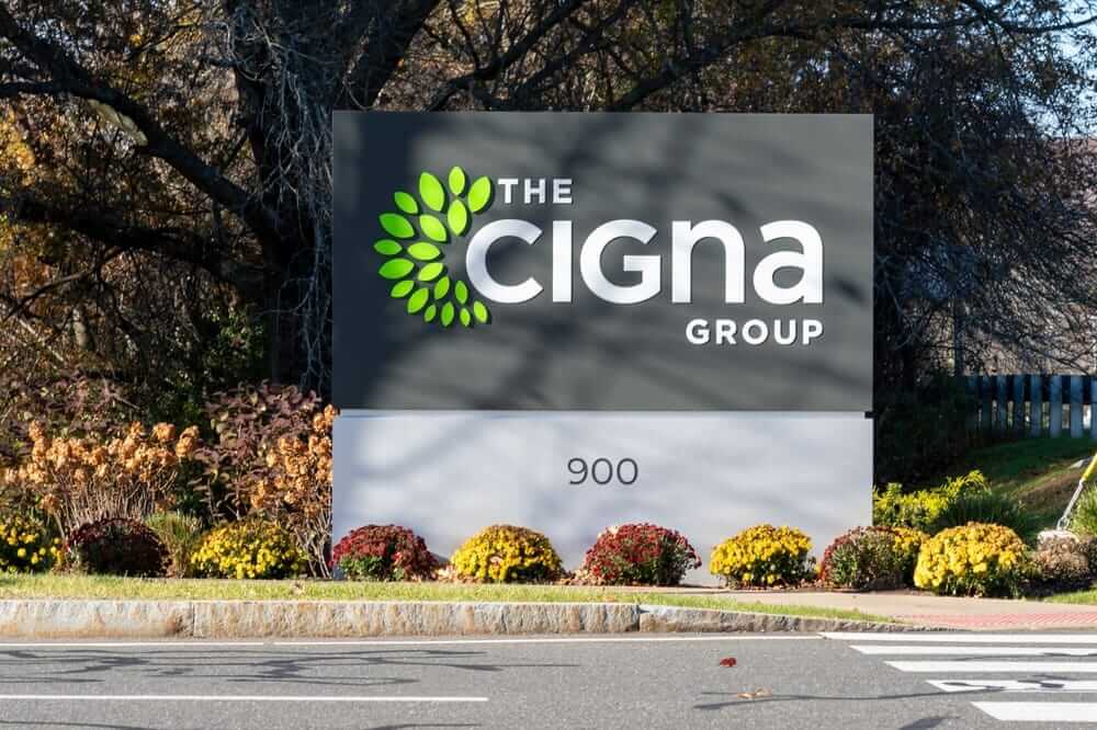 What Are Wall Street Analysts' Target Price for Cigna Stock?