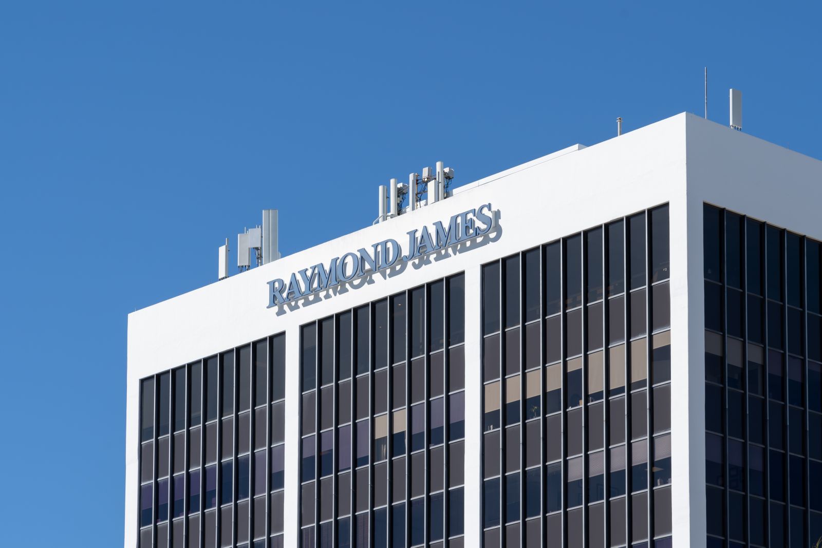 Raymond James Financial’s Quarterly Earnings Preview: What You Need to Know