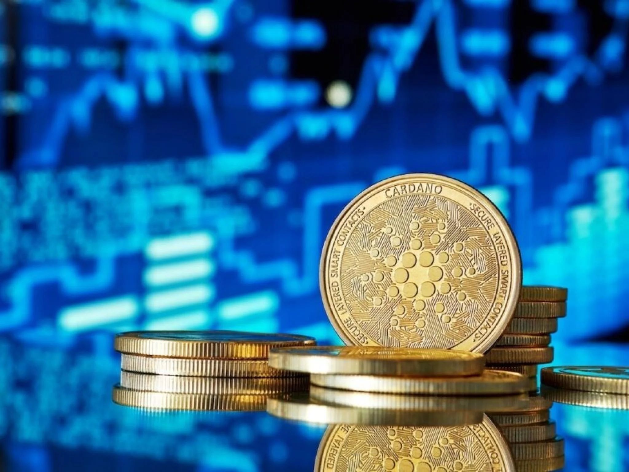 Cardano surpasse Bitcoin et Ethereum en matière de décentralisation, mais l'ADA reste en dessous de 65 cents | Benzinga France