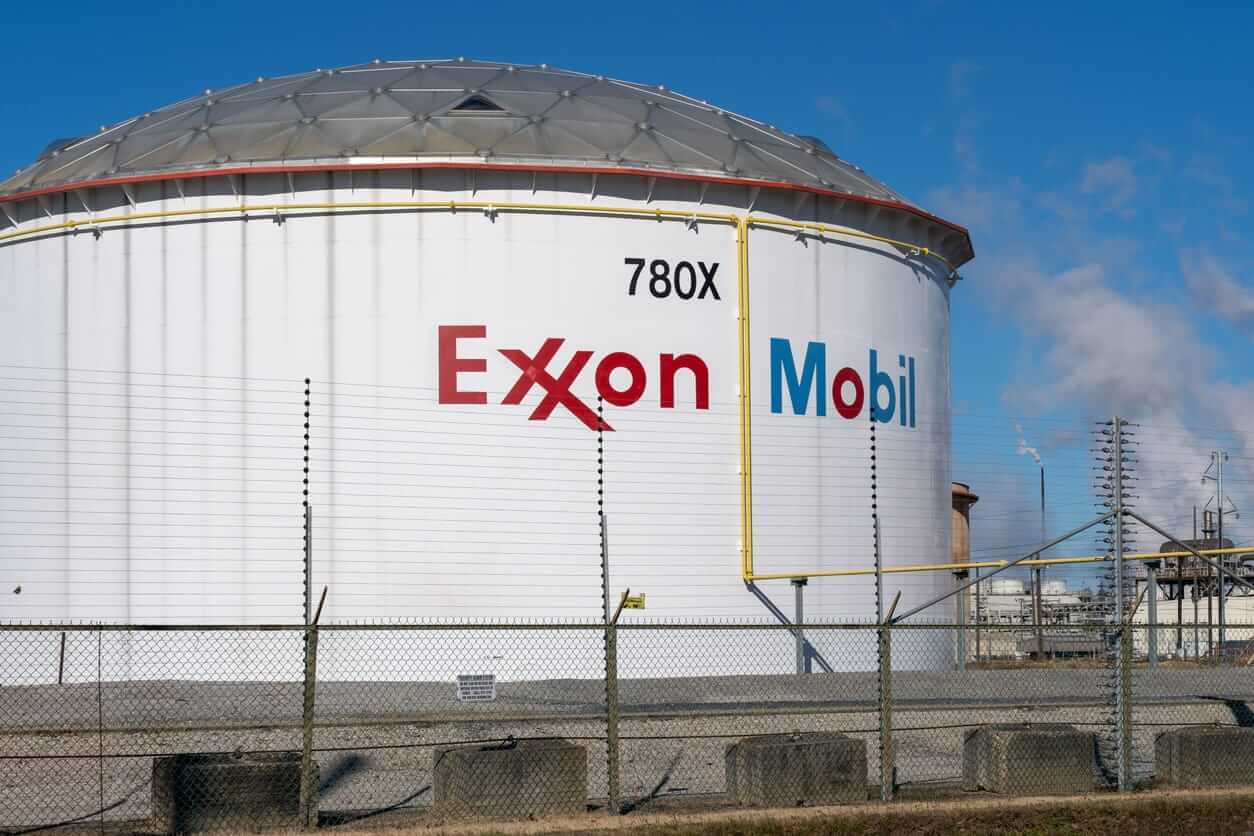 Earnings Preview: What To Expect From Exxon Mobil's Report