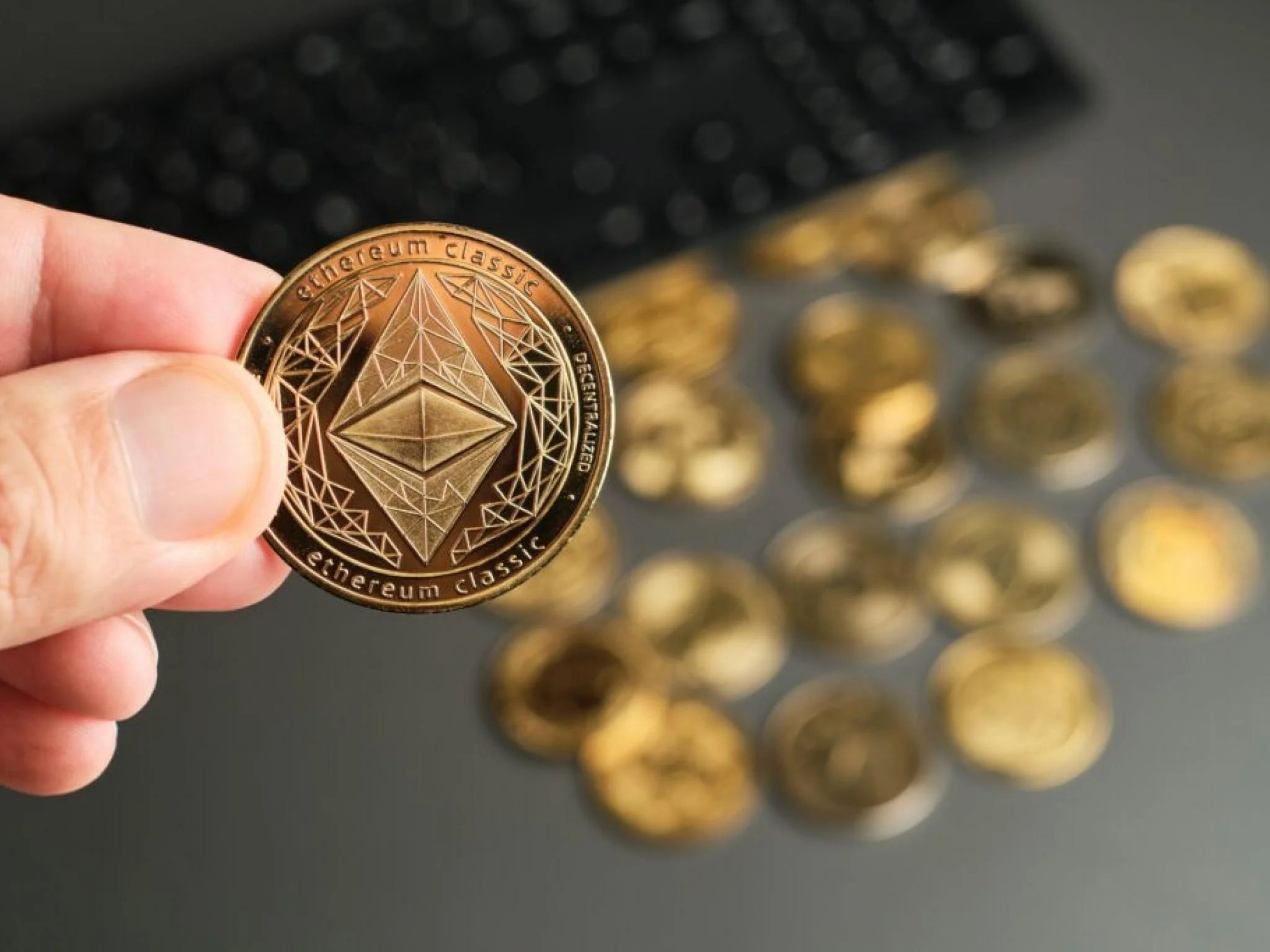 Voici pourquoi Ethereum Classic a chuté mardi | Benzinga France