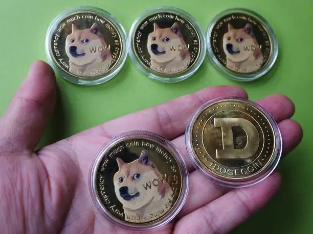 Dogecoin Rejection From Channel Top Sparks Fears Of A Deeper Correction