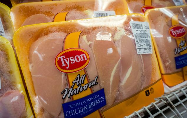 Tyson Foods Drops 12.2% in 3 Months With Beef Losses Still Widening