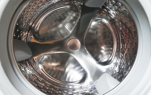 How Is Whirlpool Responding to Slowing U.S. Housing Demand?