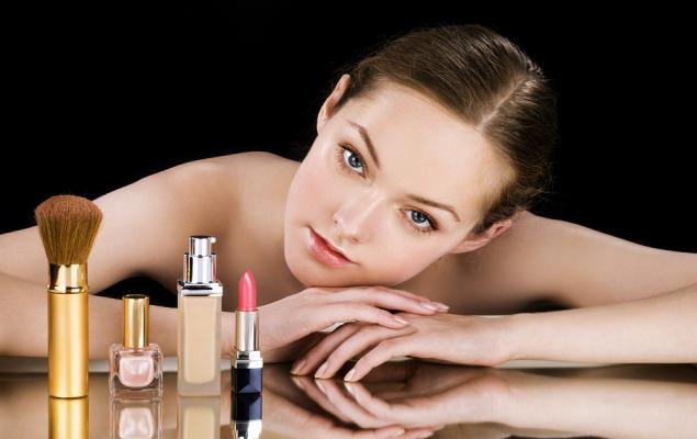 3 Cosmetics Stocks Showing Resilience Amid Market Headwinds