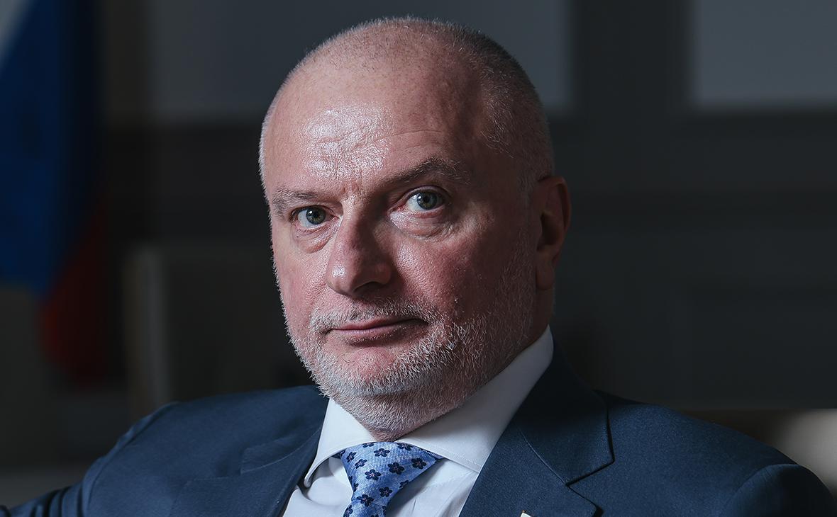 Клишас назвал удаление приложений VK гибридной войной против россиян