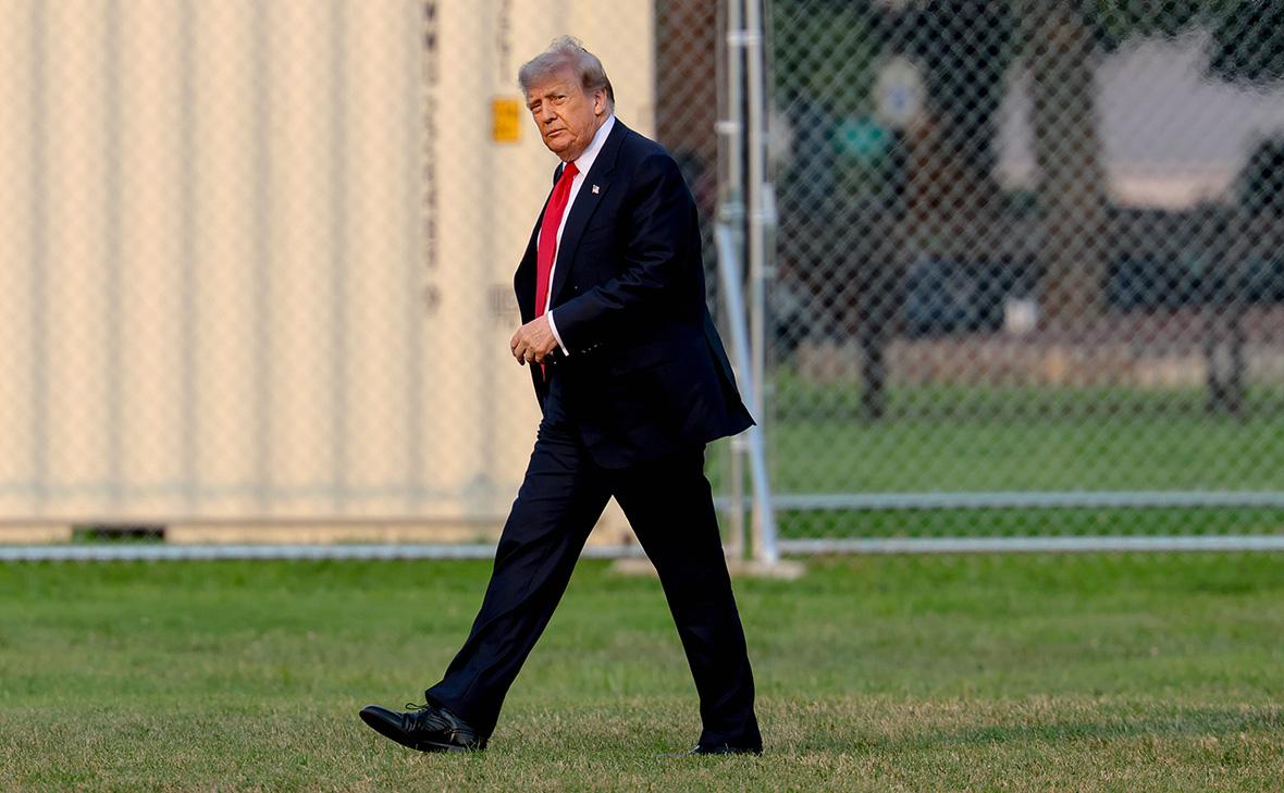 В США словом «бардак» оценили торговлю Трампа постами в соцсети