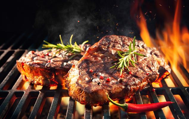4 Stocks to Boost Your Portfolio as Restaurant Sales Continue to Surge 