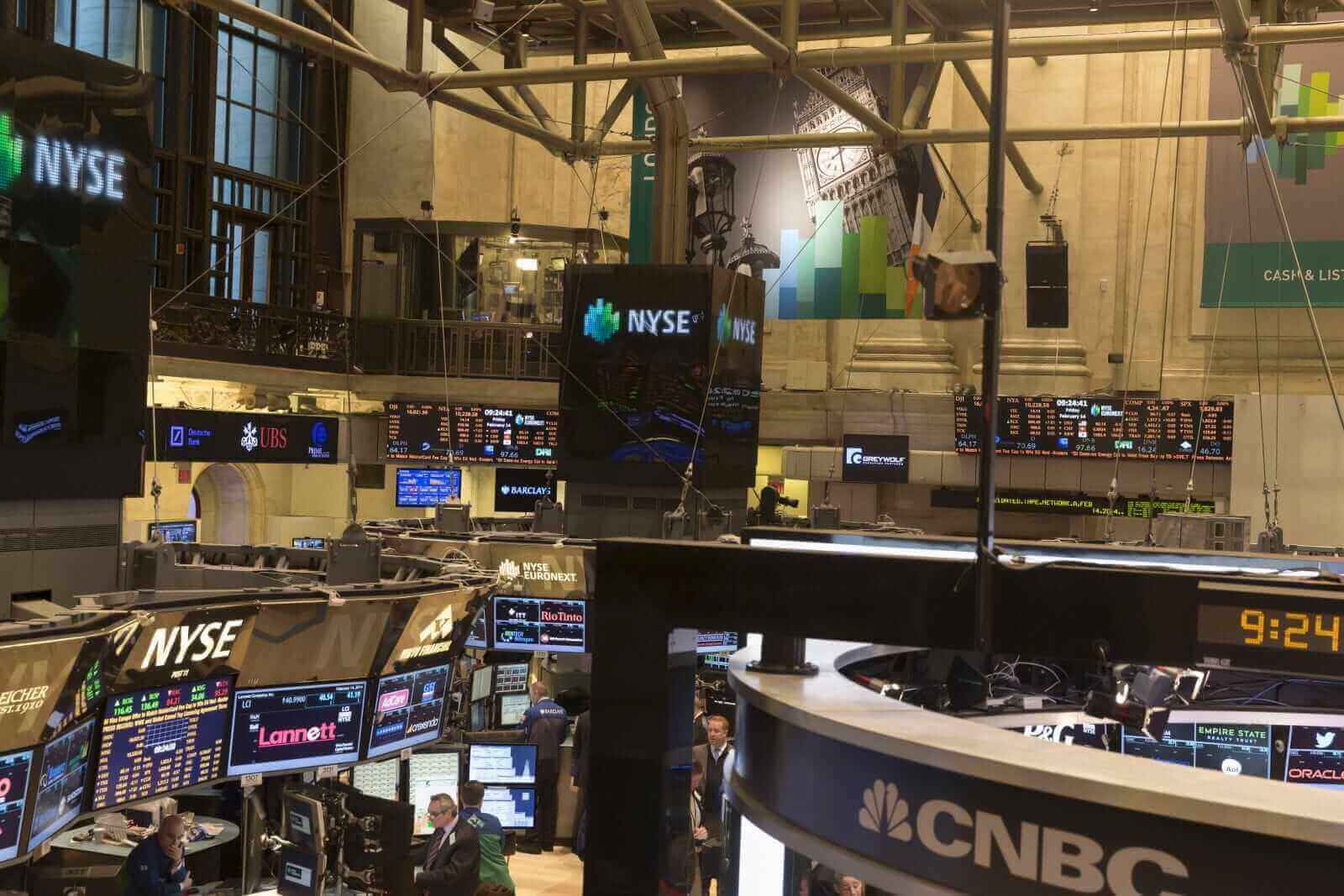 Strong Earnings Push the S&P 500 to New Record High