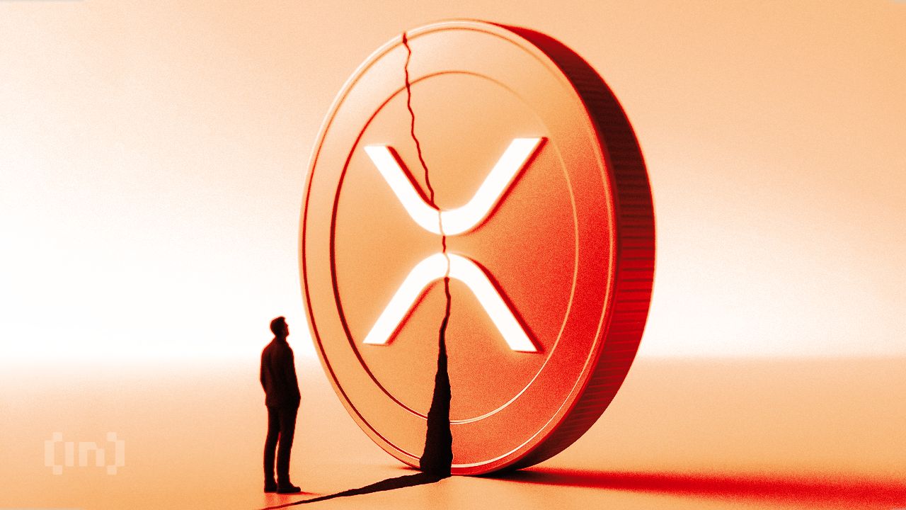 O preço do XRP cai abaixo de US$ 1 novamente apesar de adoção recorde da rede