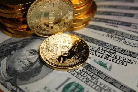 ¿Puede Bitcoin caer a $25,000? Análisis de expertos revela lo improbable
